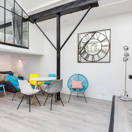 Apartment Atelier D'artiste Marais Paris, 3 Chambres, Cour Privee Calme Paris