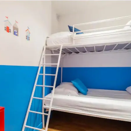 Atelier D'artiste Marais Paris, 3 Chambres, Cour Privee Calme Apartment Paris